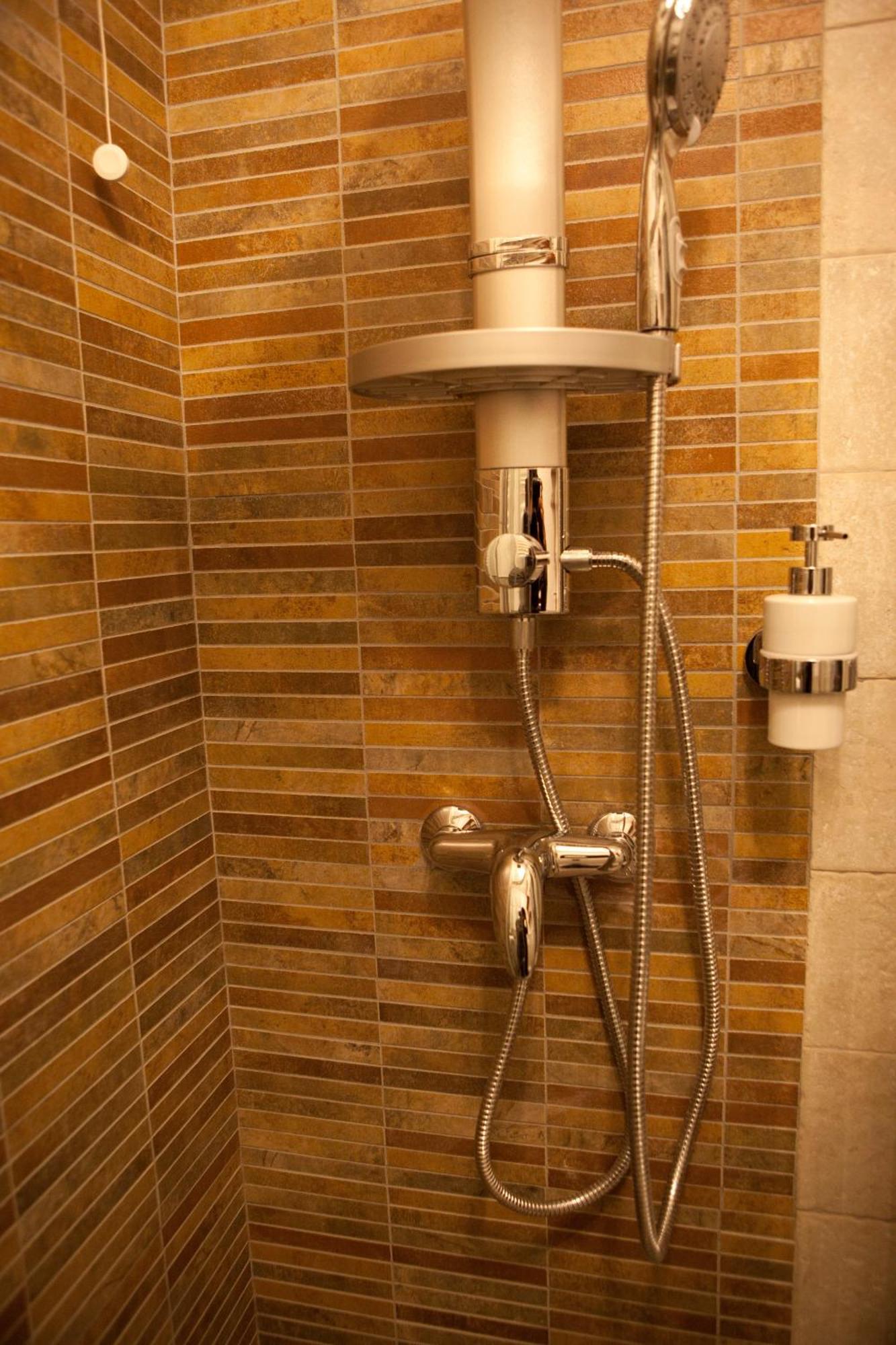 Bed and Breakfast 19Venti Lecce Habitación foto