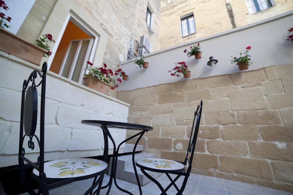 Bed and Breakfast 19Venti Lecce Exterior foto