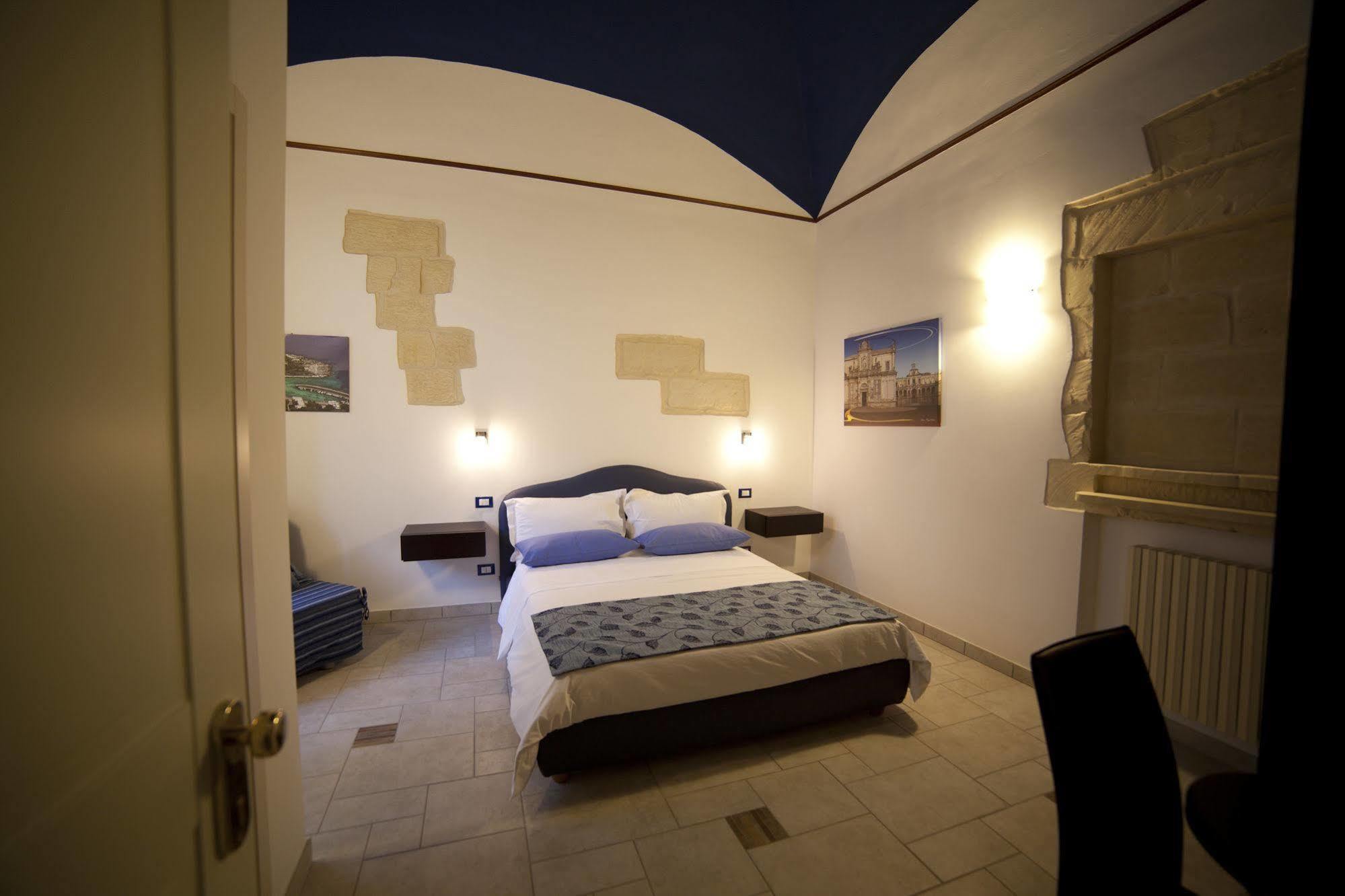 Bed and Breakfast 19Venti Lecce Exterior foto