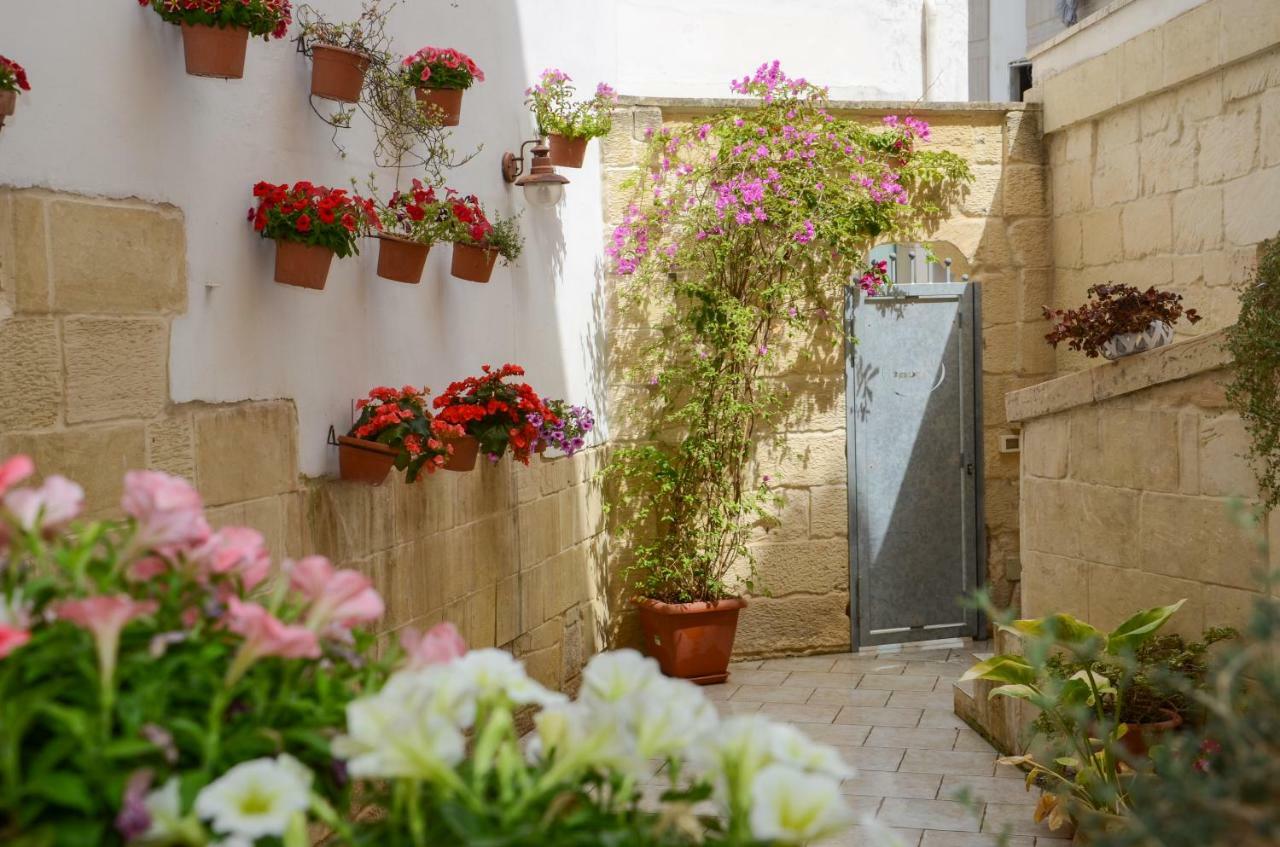 Bed and Breakfast 19Venti Lecce Exterior foto